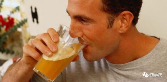 警惕：新研究发现常喝含糖饮料和果汁会增加患癌的风险